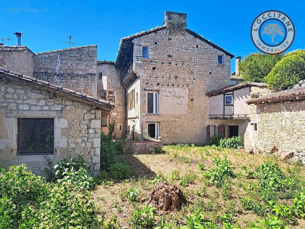 Maison à MAUVEZIN