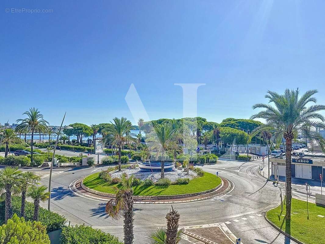 Appartement à VALLAURIS