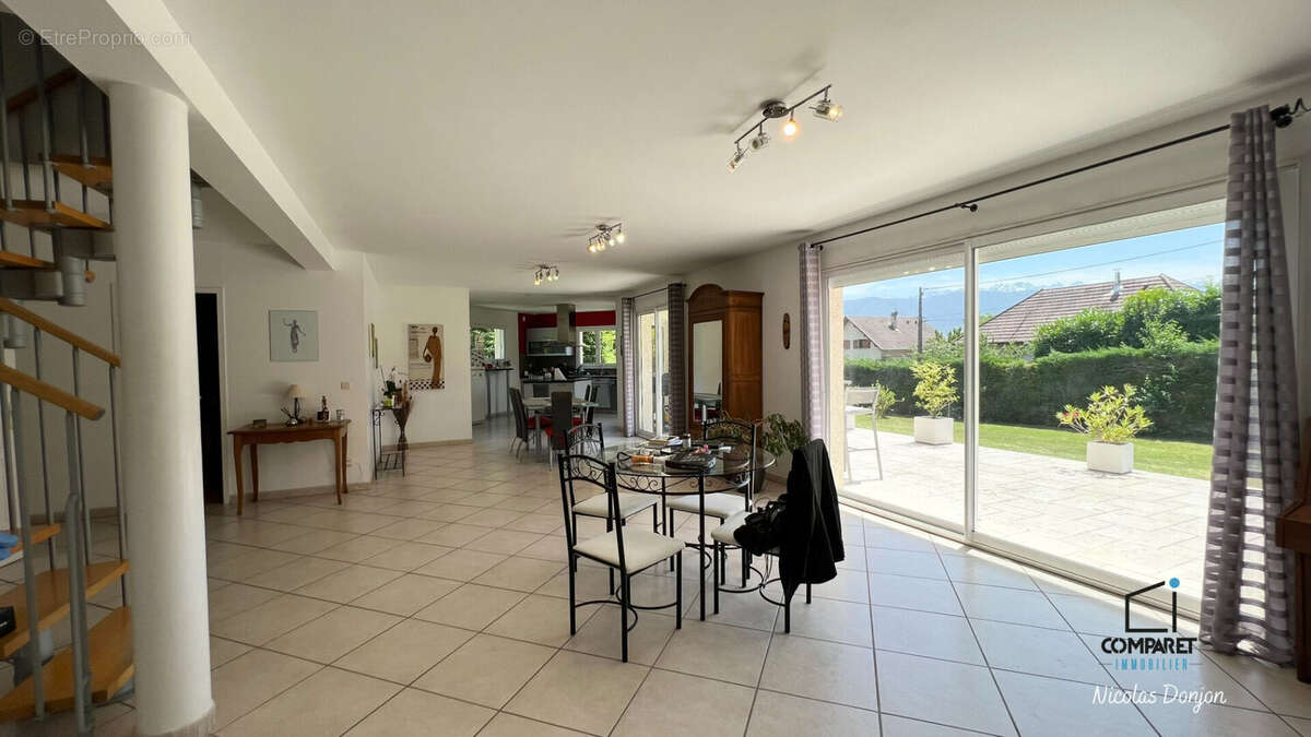 Maison à CHAPAREILLAN