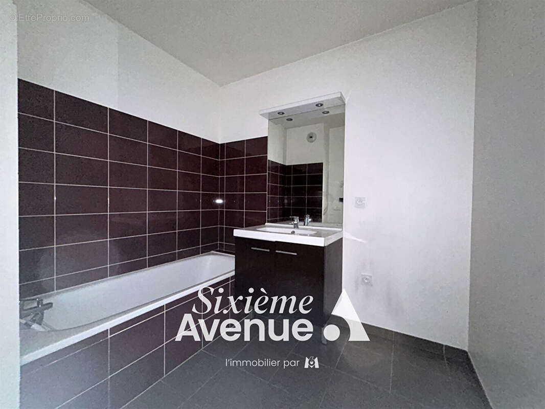 Appartement à VAULX-EN-VELIN
