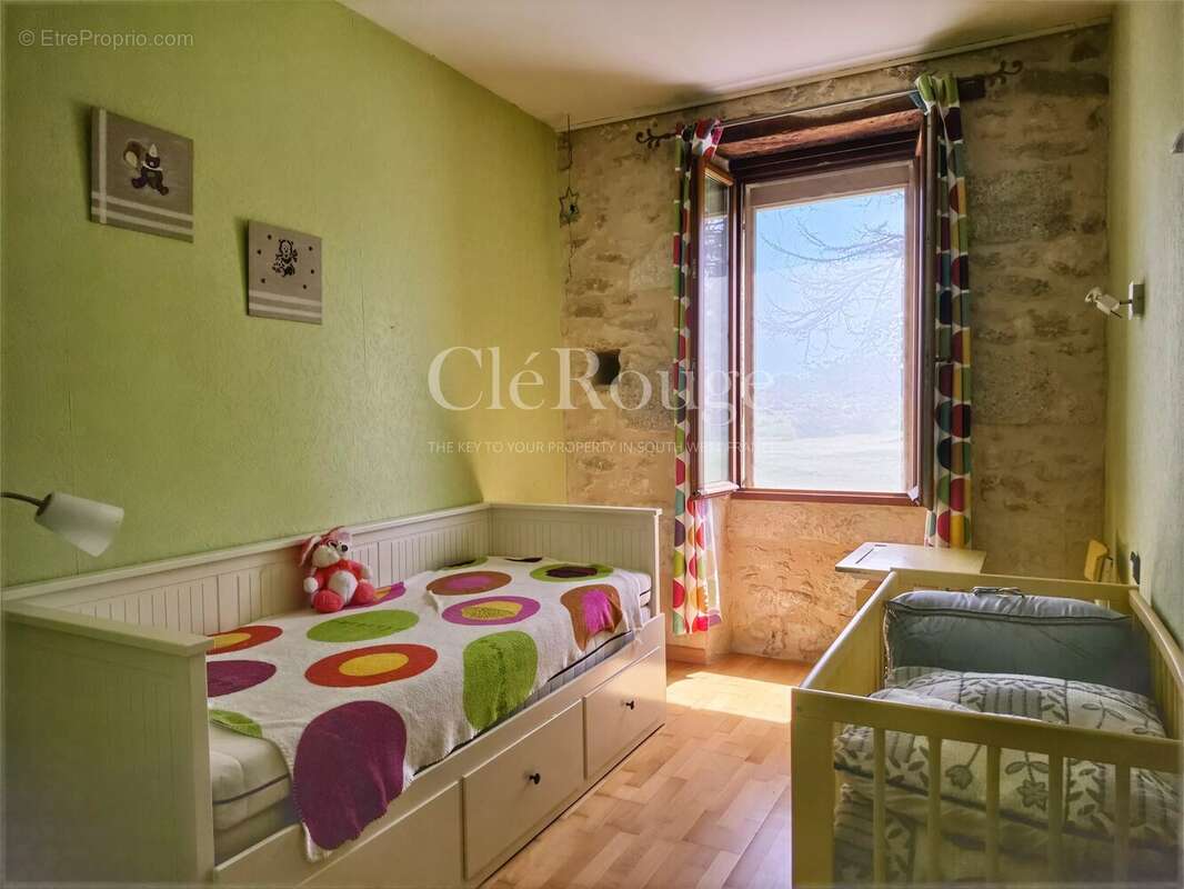 Appartement à PELLEGRUE