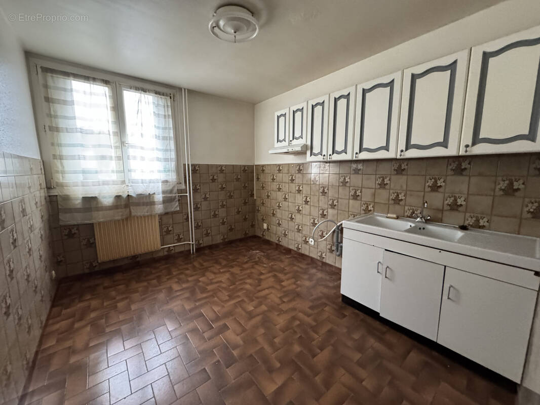 Appartement à SAINT-ETIENNE