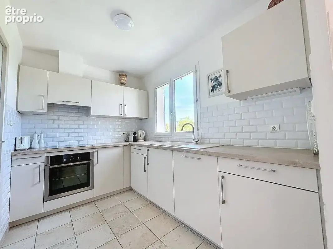 Maison 155 m² à Montouliers  - photo 6
