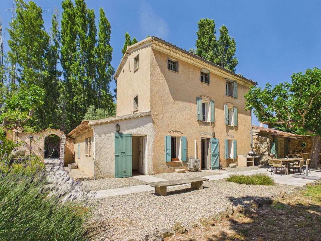 Maison à LORGUES