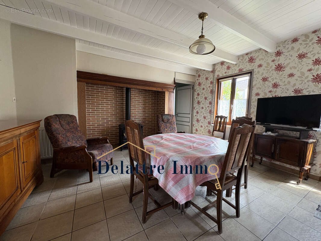 Ancien corps de ferme proche RN42 - Le Wast - photo 7
