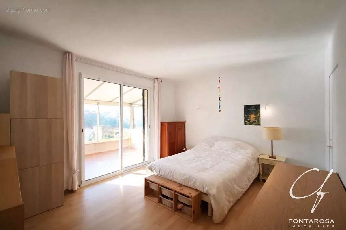 Maison à FREJUS