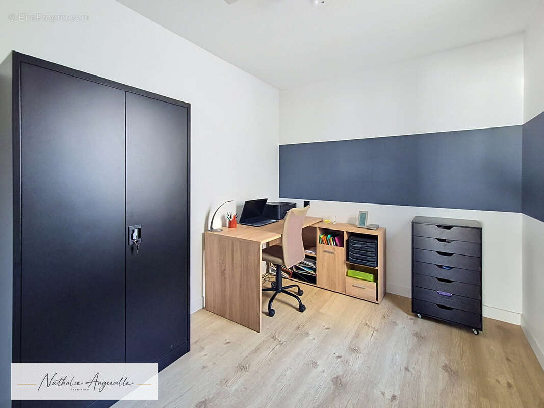 Nuces   Maison contemporaine 144 m2 de plain-pied avec piscine - photo 12