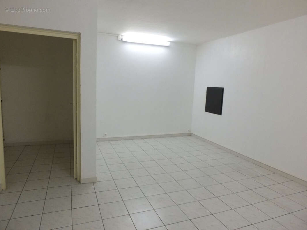 Appartement à SALERNES