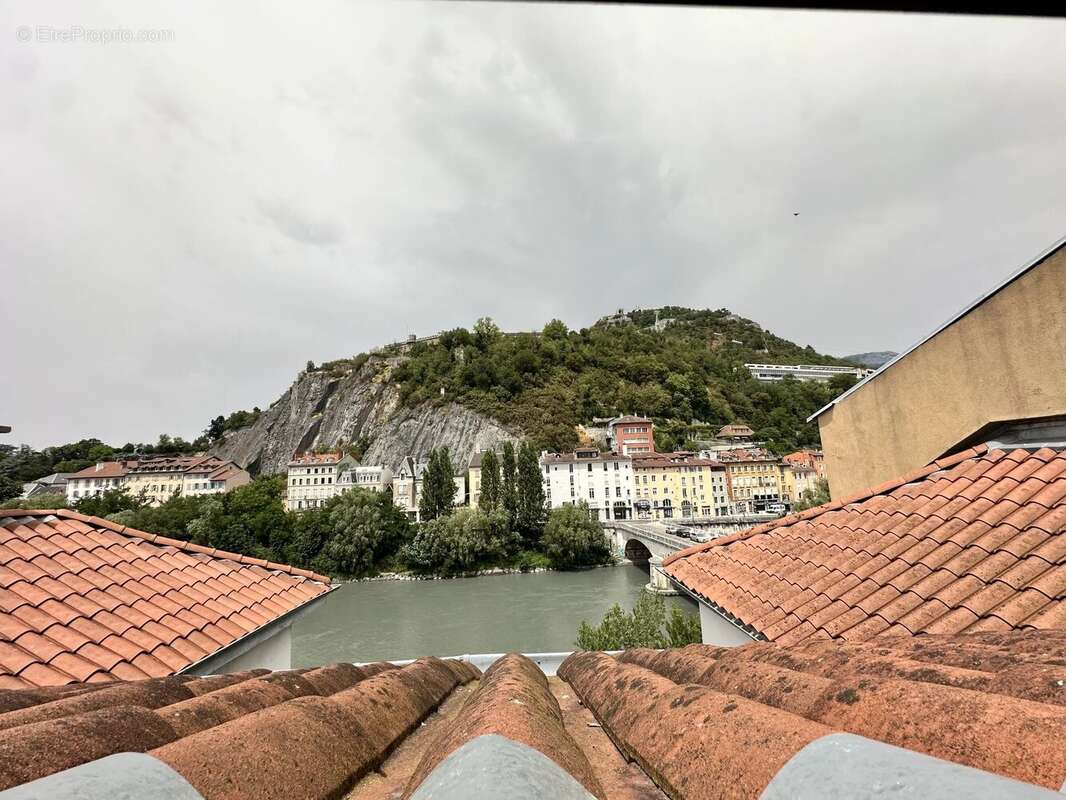 Appartement de charme avec vue sur la Bastille – Quai Créqui à Grenoble - photo 11