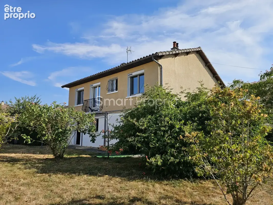 Maison 5 pièces 93 m² à vendre à Gencay (86160) - photo 2