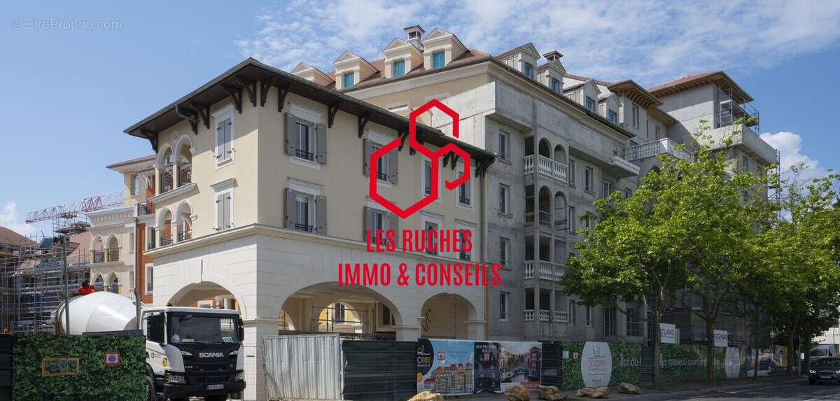 Appartement à LE PLESSIS-ROBINSON