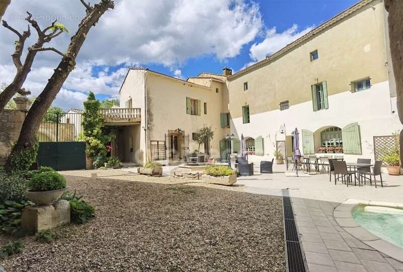Dpt Gard (30), à vendre UZES propriete P14 de 548 m² - Terrain de 830,00 m² - photo 25