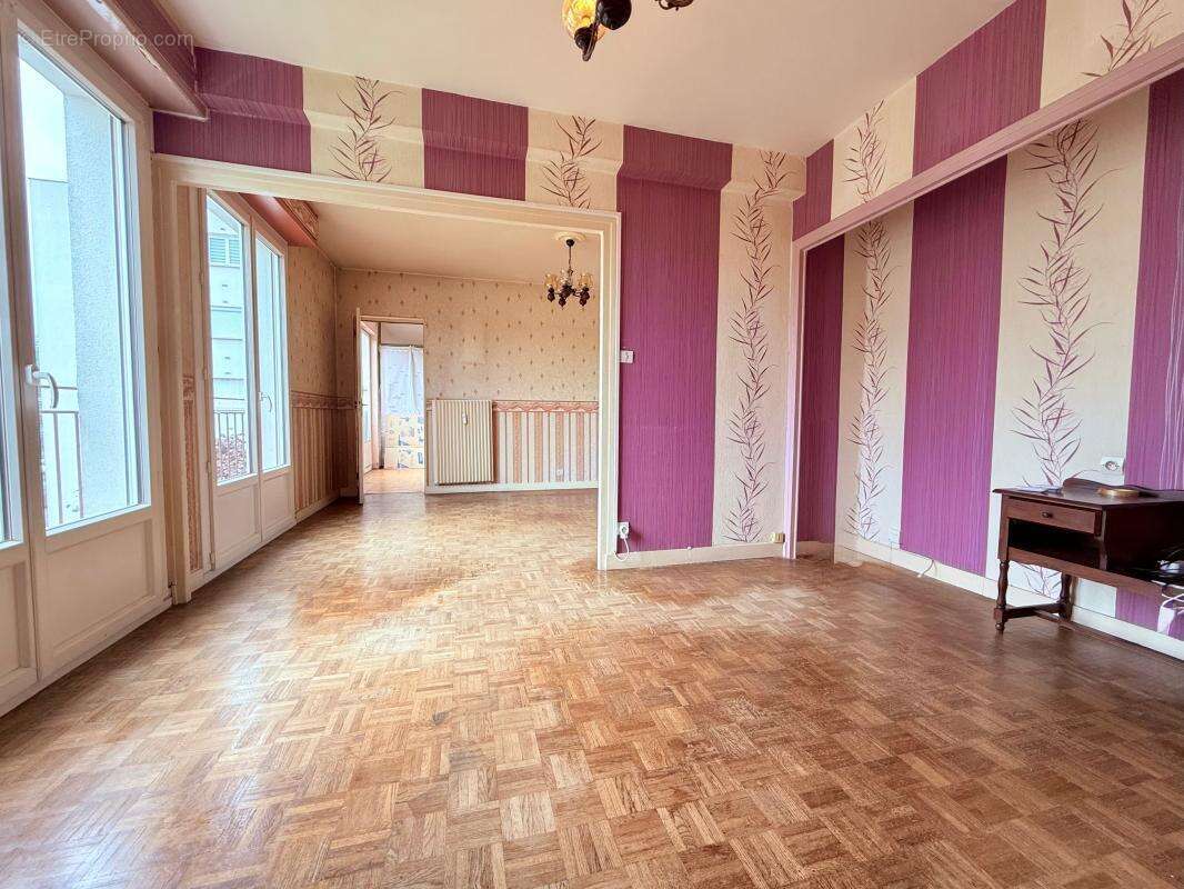 Appartement à CHENOVE
