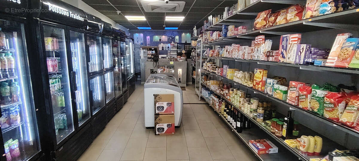 Commerce à AUBAGNE