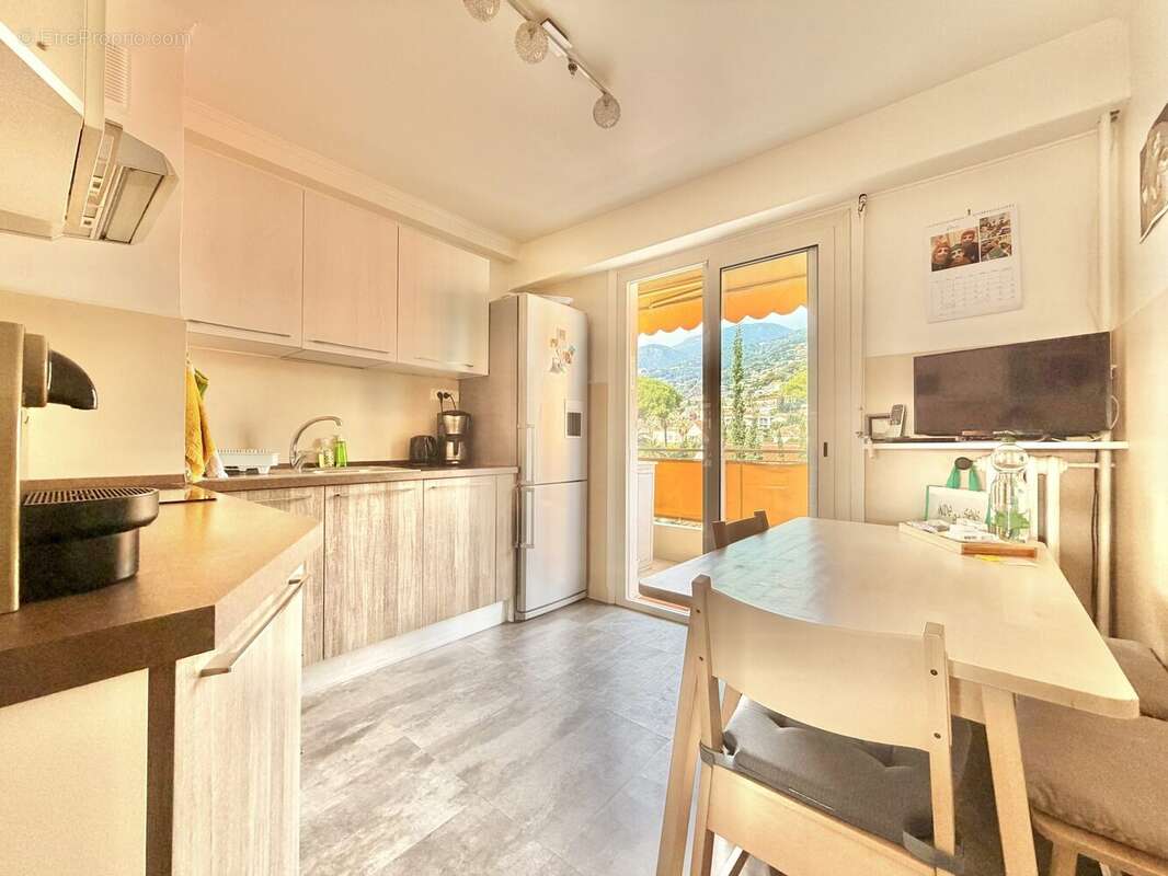 Appartement à ROQUEBRUNE-CAP-MARTIN