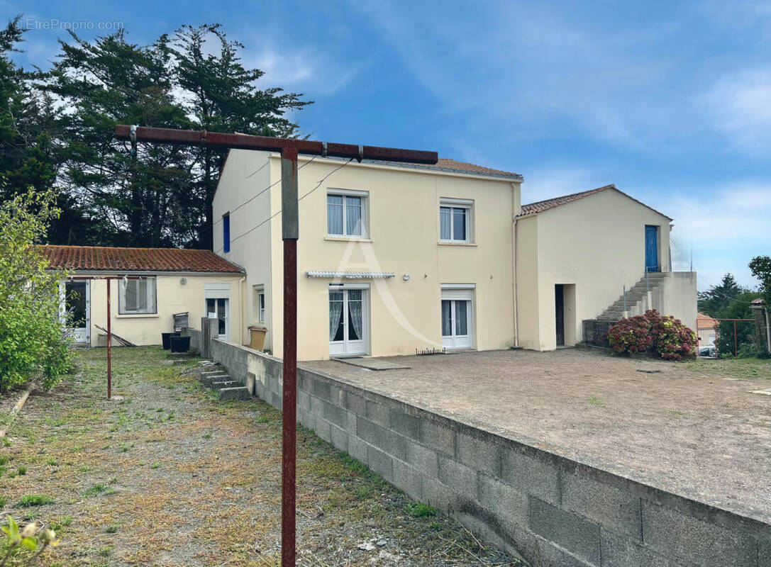 Maison à SAINT-MICHEL-EN-L'HERM