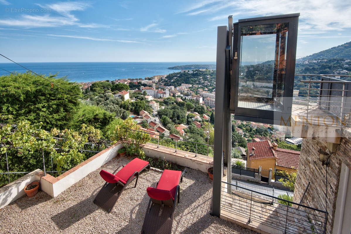 Menton - quartier  annonciade -  3 villas - vue panoramique mer - piscine 1800m terrain  - parkings - photo 13