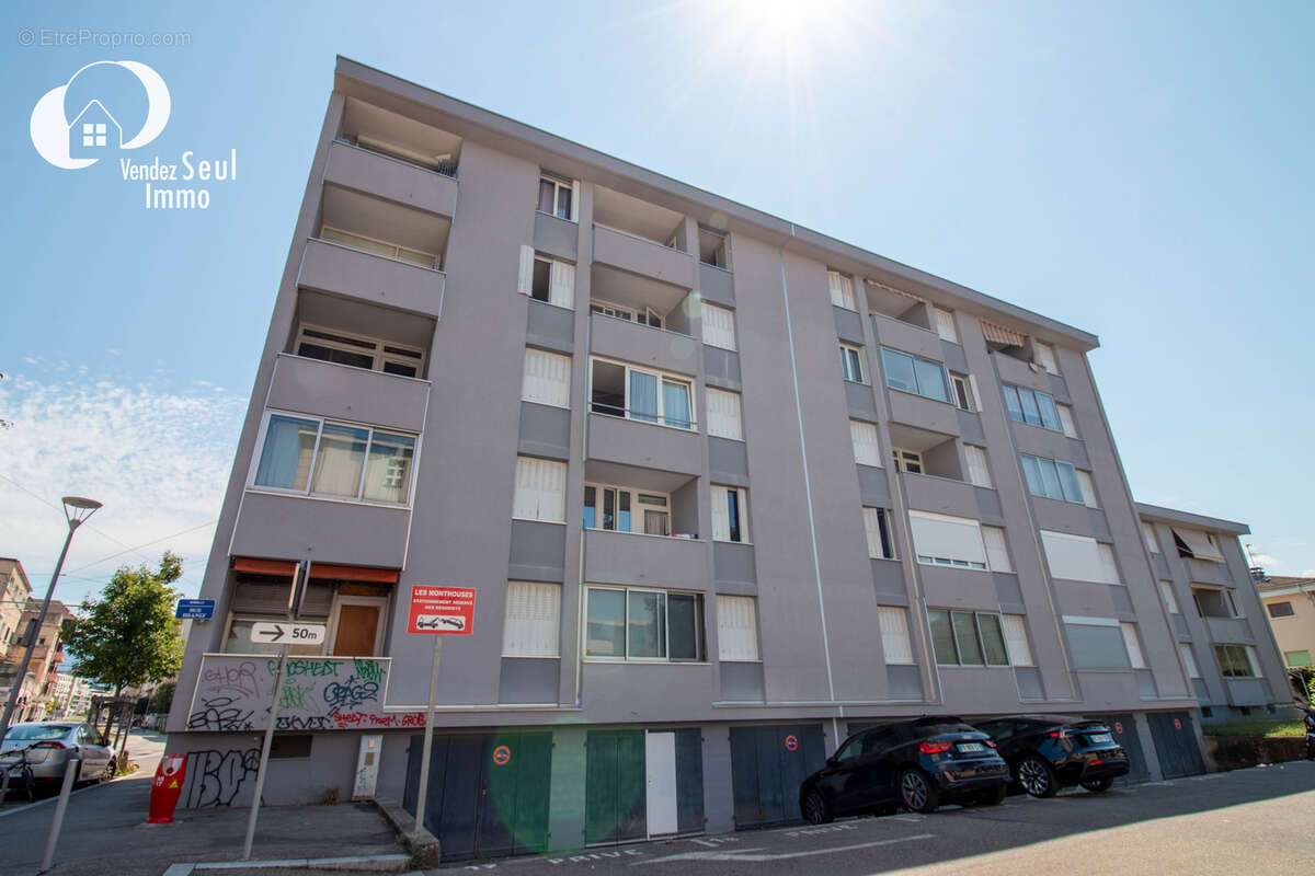 Appartement à AMBILLY