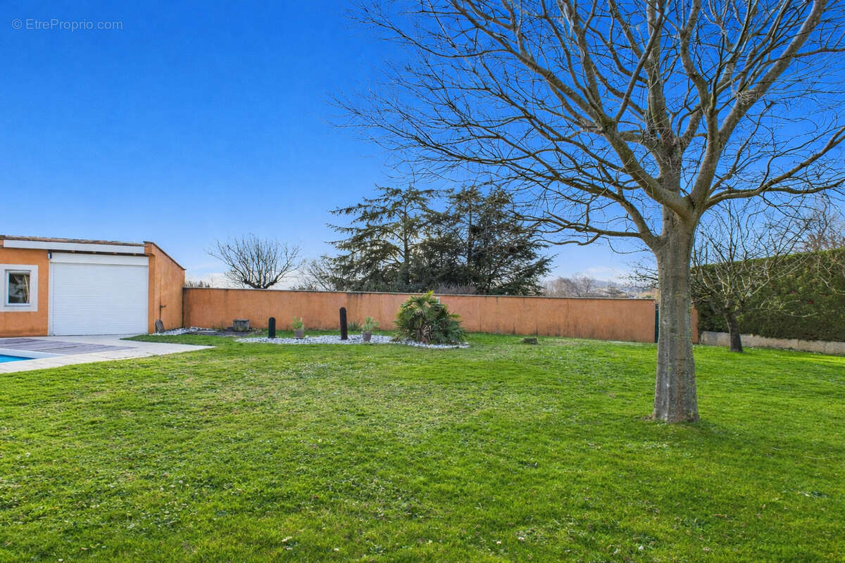 Maison à BOURG-LES-VALENCE