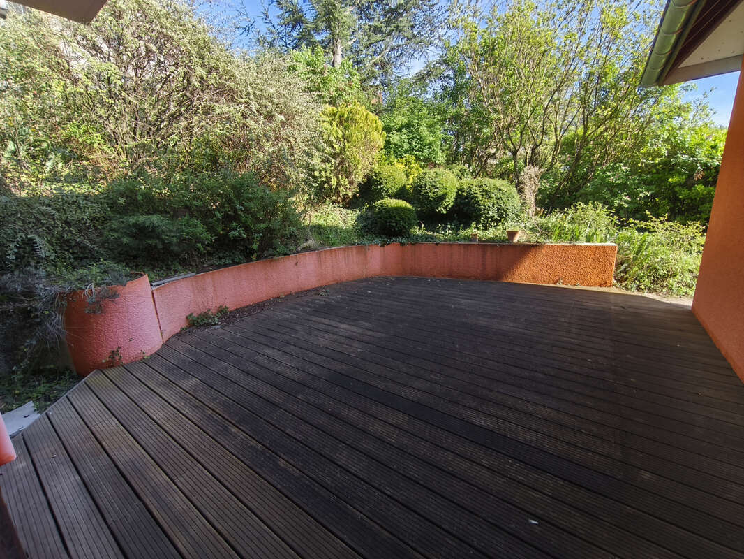 Saint-priest-en-jarez, maison 160 m2 6p+c. - photo 4