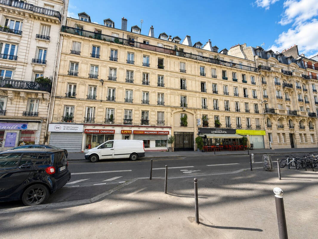 Appartement à PARIS-14E