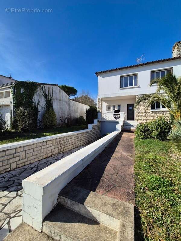 Maison à SAINT-SULPICE-DE-ROYAN
