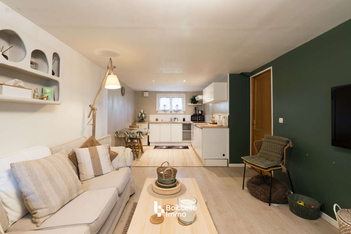Maison 162 m² à Milly-La-Foret  - photo 4