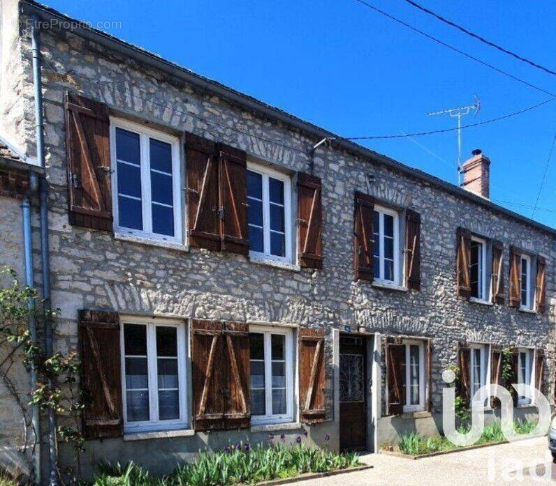 Photo 1 - Maison à BRANSLES