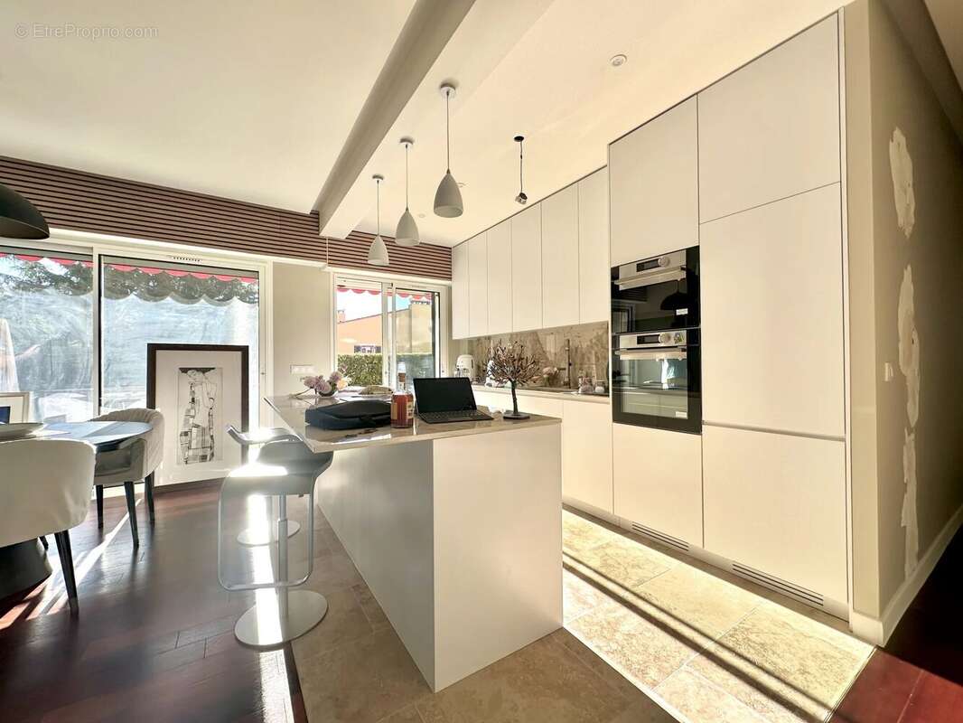 Appartement à VILLEFRANCHE-SUR-MER