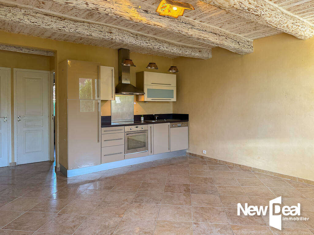 Appartement à MONTAUROUX