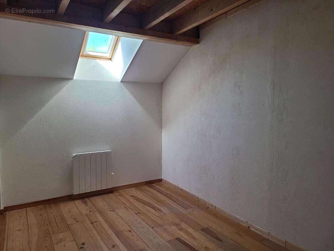 Maison à ESCRENNES