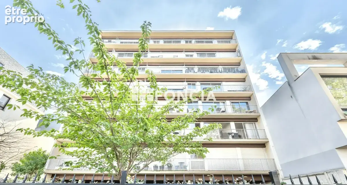 Photo Appartement à La Garenne-Colombes au prix de 235 000€
