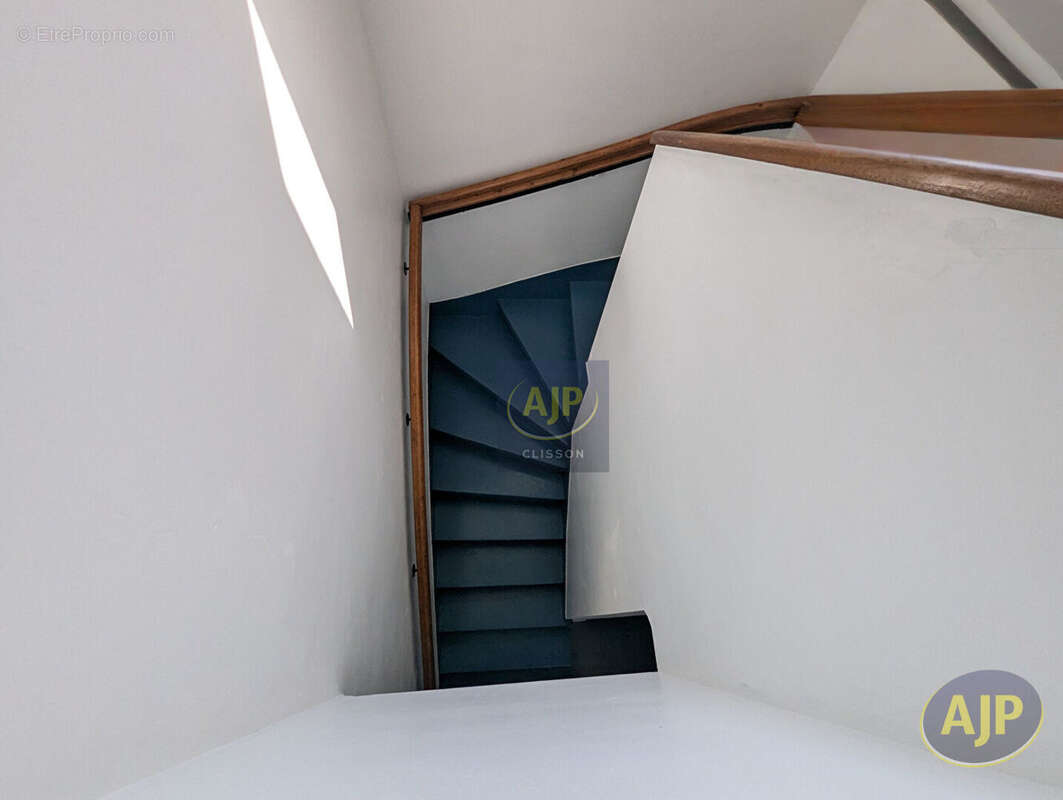 Maison 5 chambres piscine Gétigné centre - photo 12