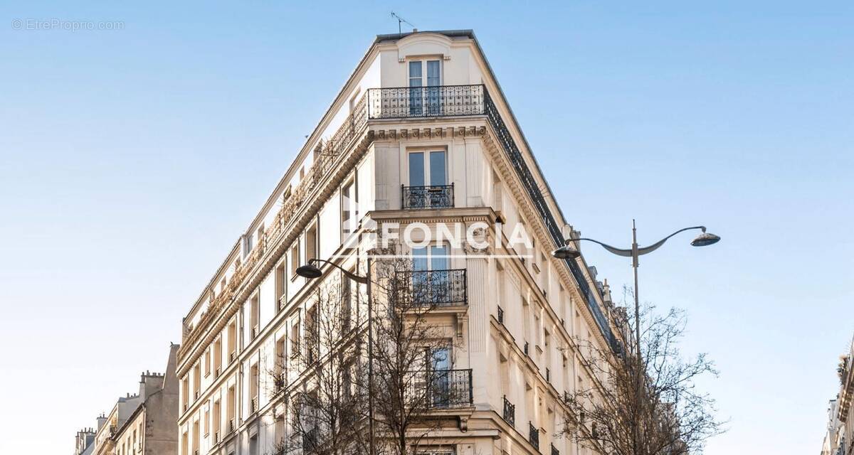 Appartement à PARIS-18E