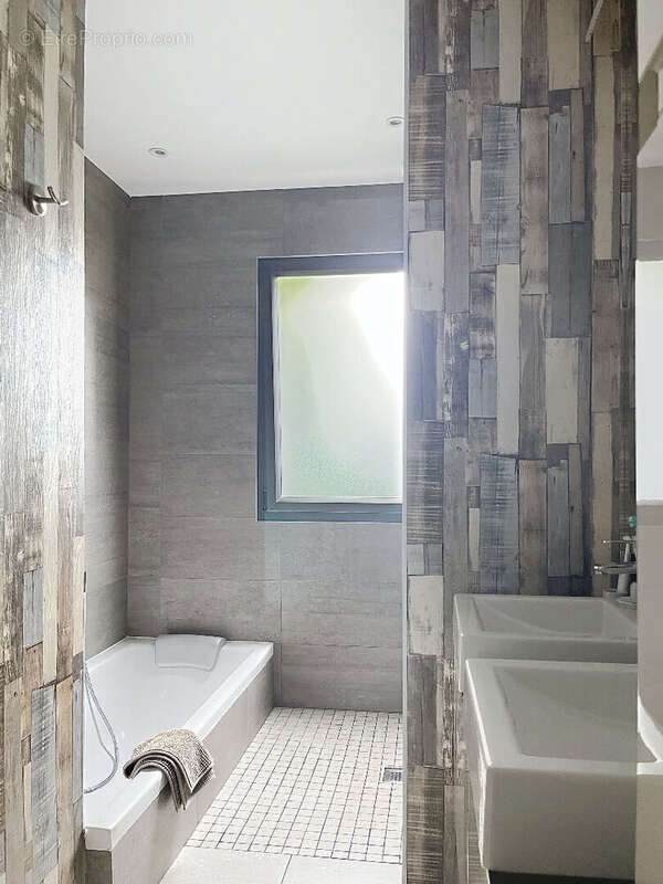 Maison à SAINT-BRIAC-SUR-MER