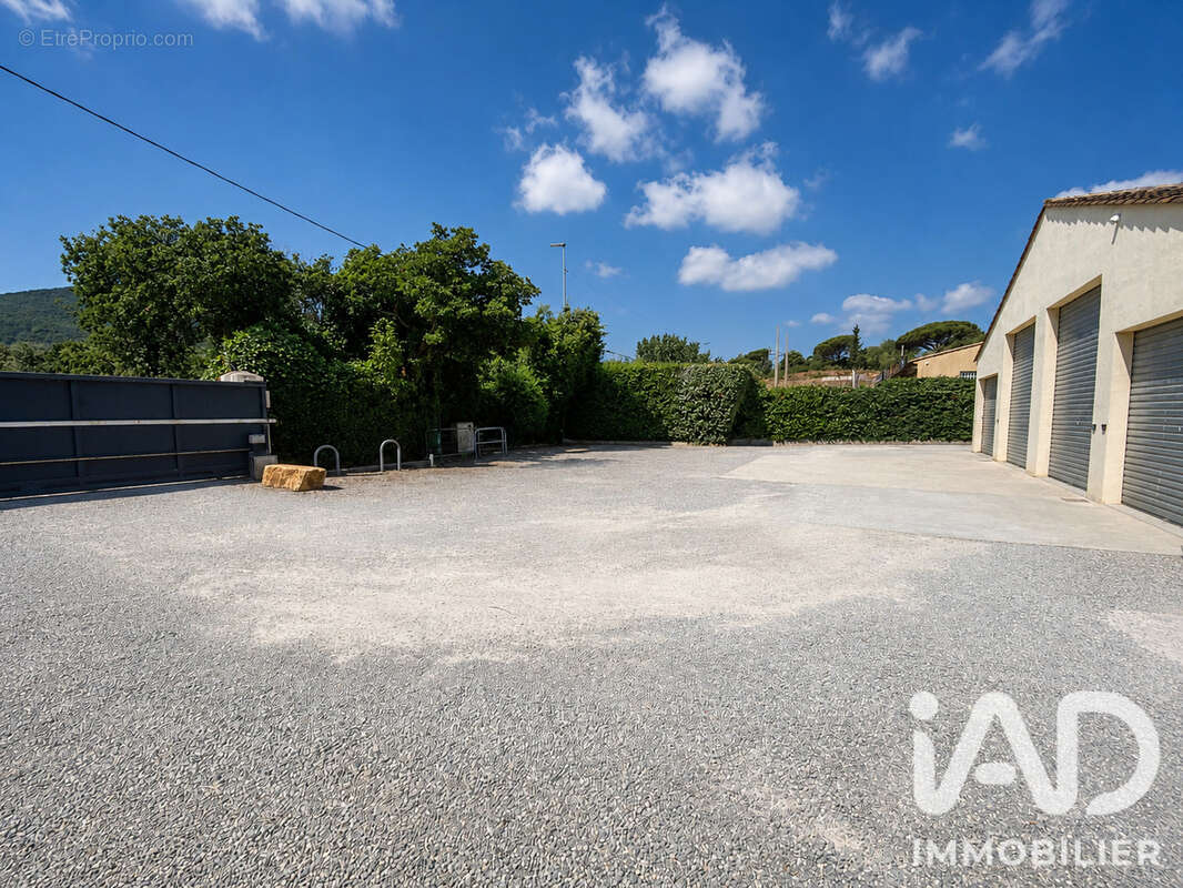 Appartement 338 m² à Sainte-Maxime  - photo 2