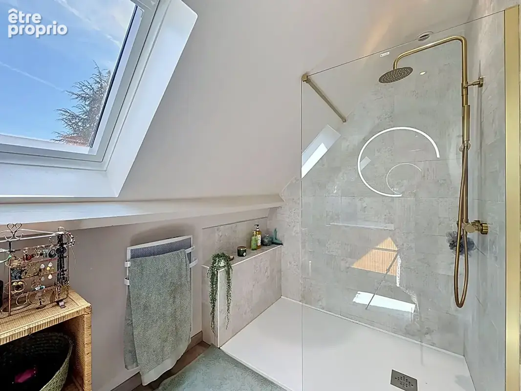 RARE SUR LE MARCHÉ ? Maison familiale avec piscine et grand terrain - photo 15