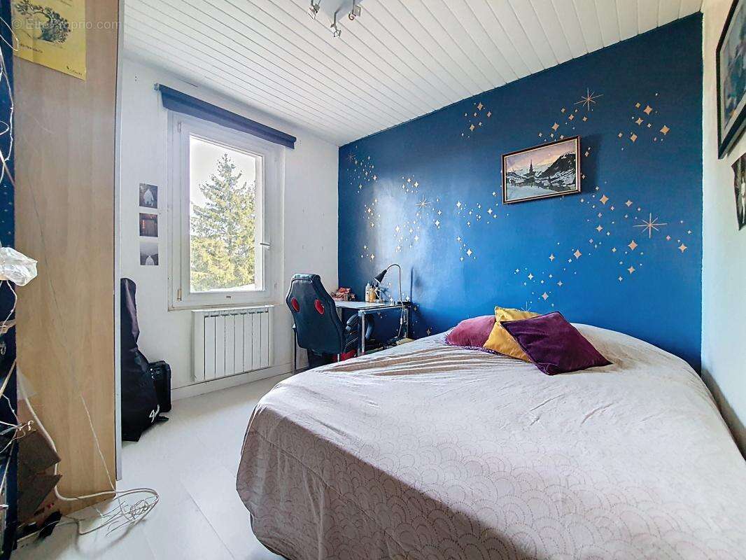 Maison à SAINT-PIERRE-DE-CHANDIEU