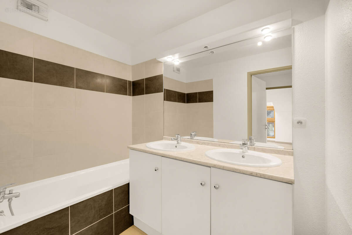 Appartement à RAMONVILLE-SAINT-AGNE