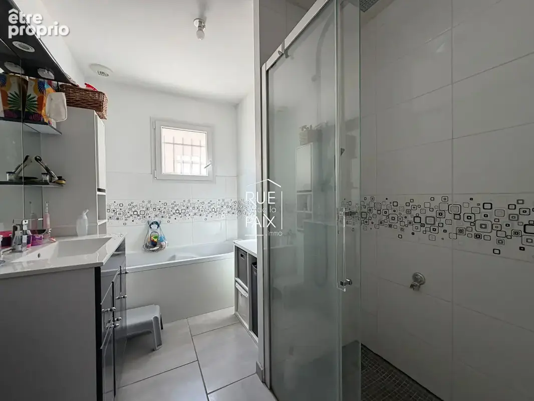 Pavillon de plain pied - 73 m2 - 2 chambres - photo 9