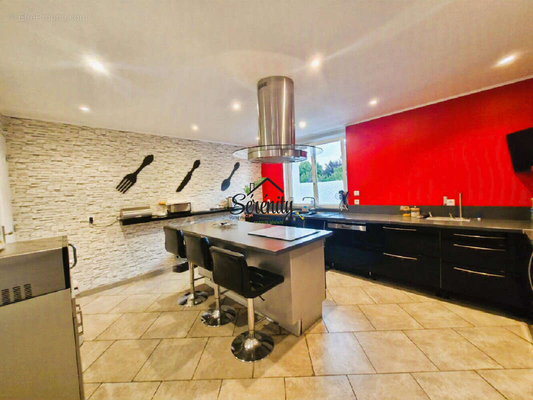 Maison 167 m² à Quiery-La-Motte  - photo 2