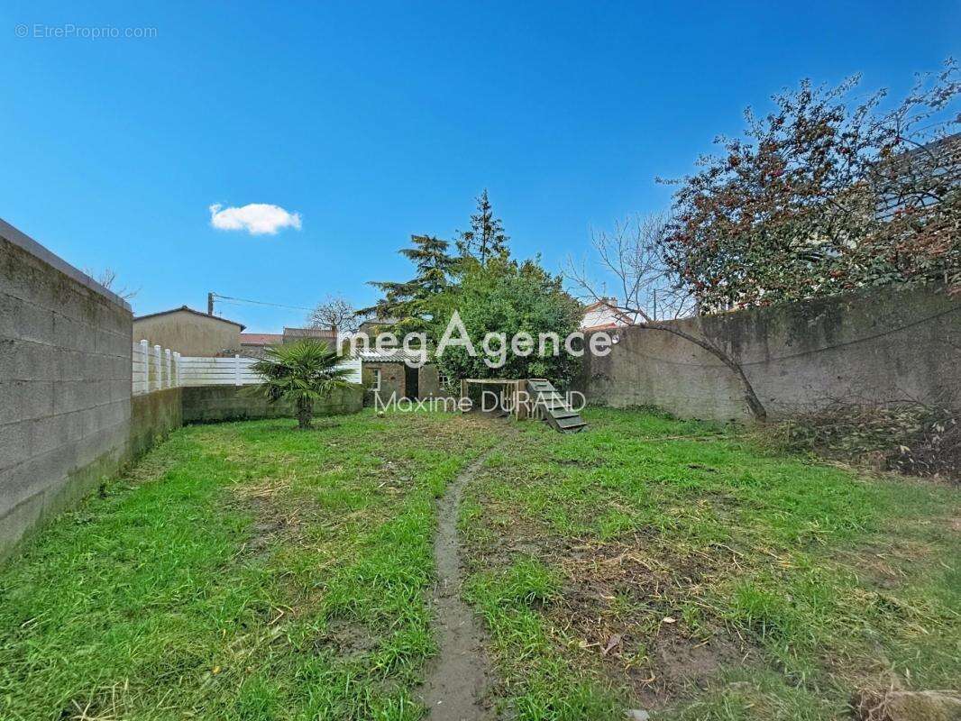 Maison à LE LONGERON