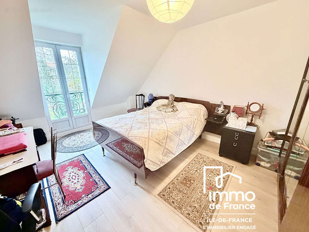 Maison à L&#039;ETANG-LA-VILLE