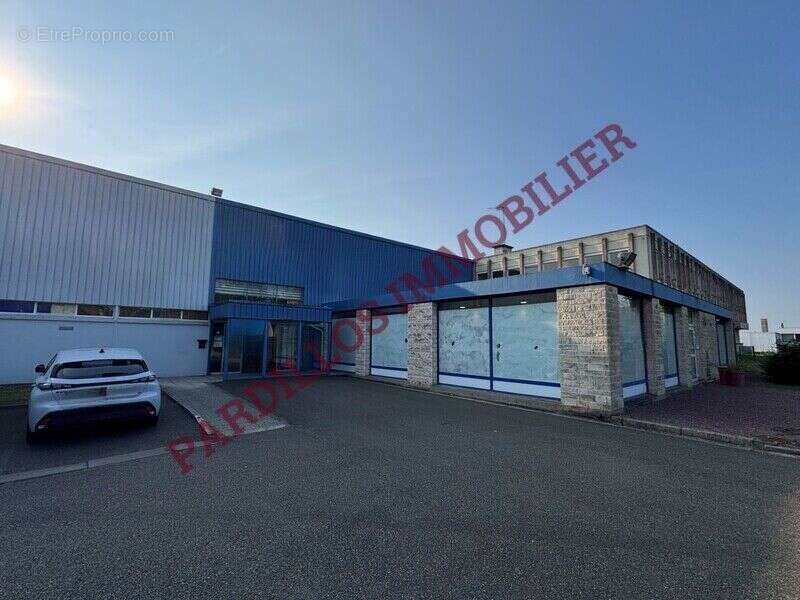 Photo 6 - Commerce à LAVAL