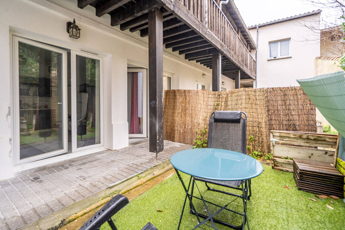 Appartement à BORDEAUX