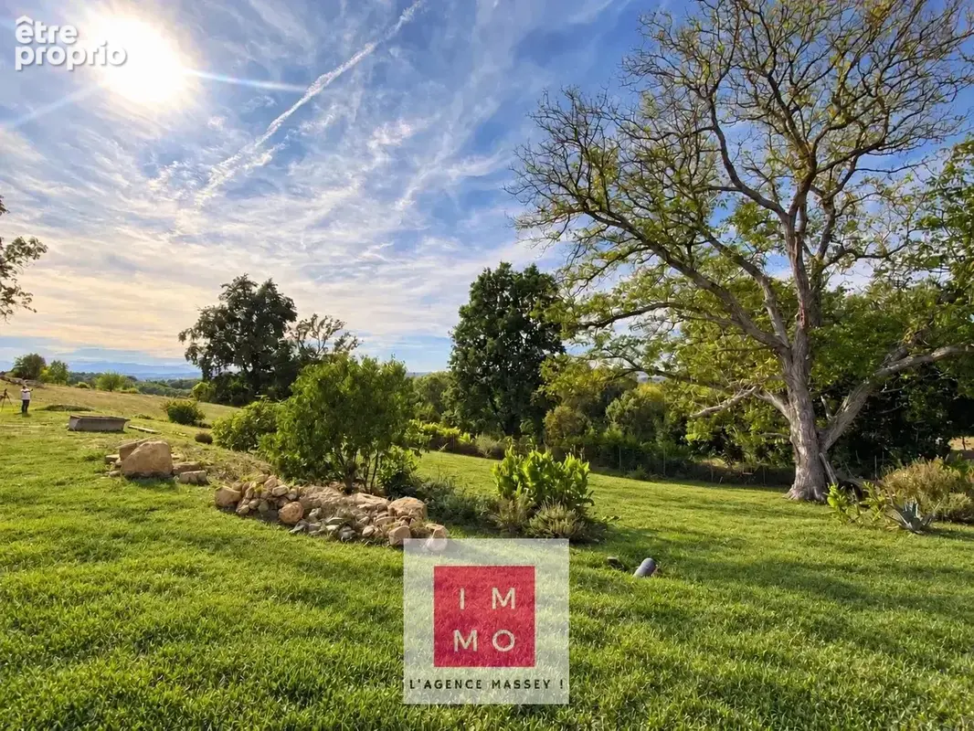 Rare à la campagne : plain-pied, 1,6 ha de prairies et vue sur les Pyrénées + 300m² dépendances - photo 24
