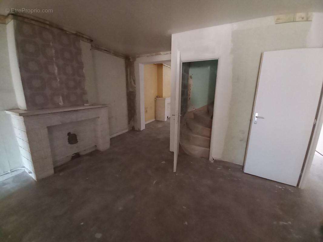 Maison à BILLY-MONTIGNY