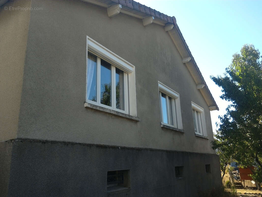 Maison à VENDENESSE-SUR-ARROUX