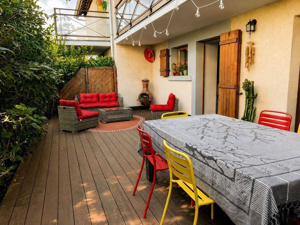 Appartement à VILLY-LE-PELLOUX