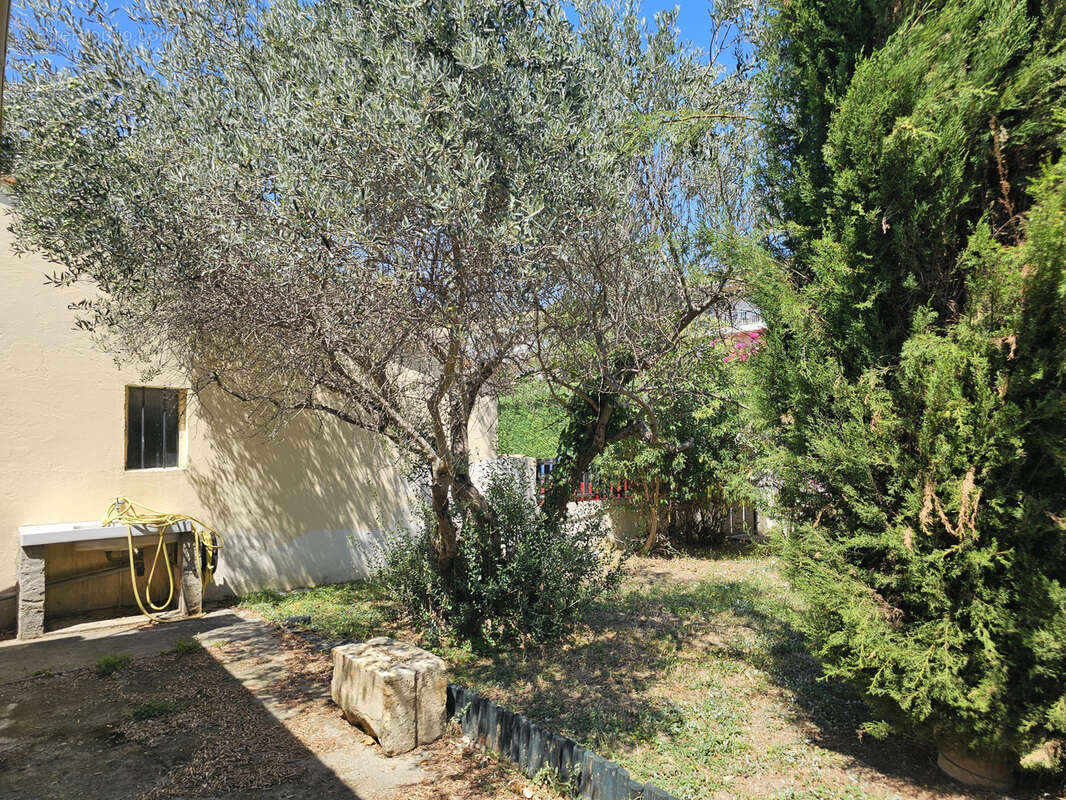 Maison T4 de plain-pied 100 m2  sur 360 m2 terrain - photo 2